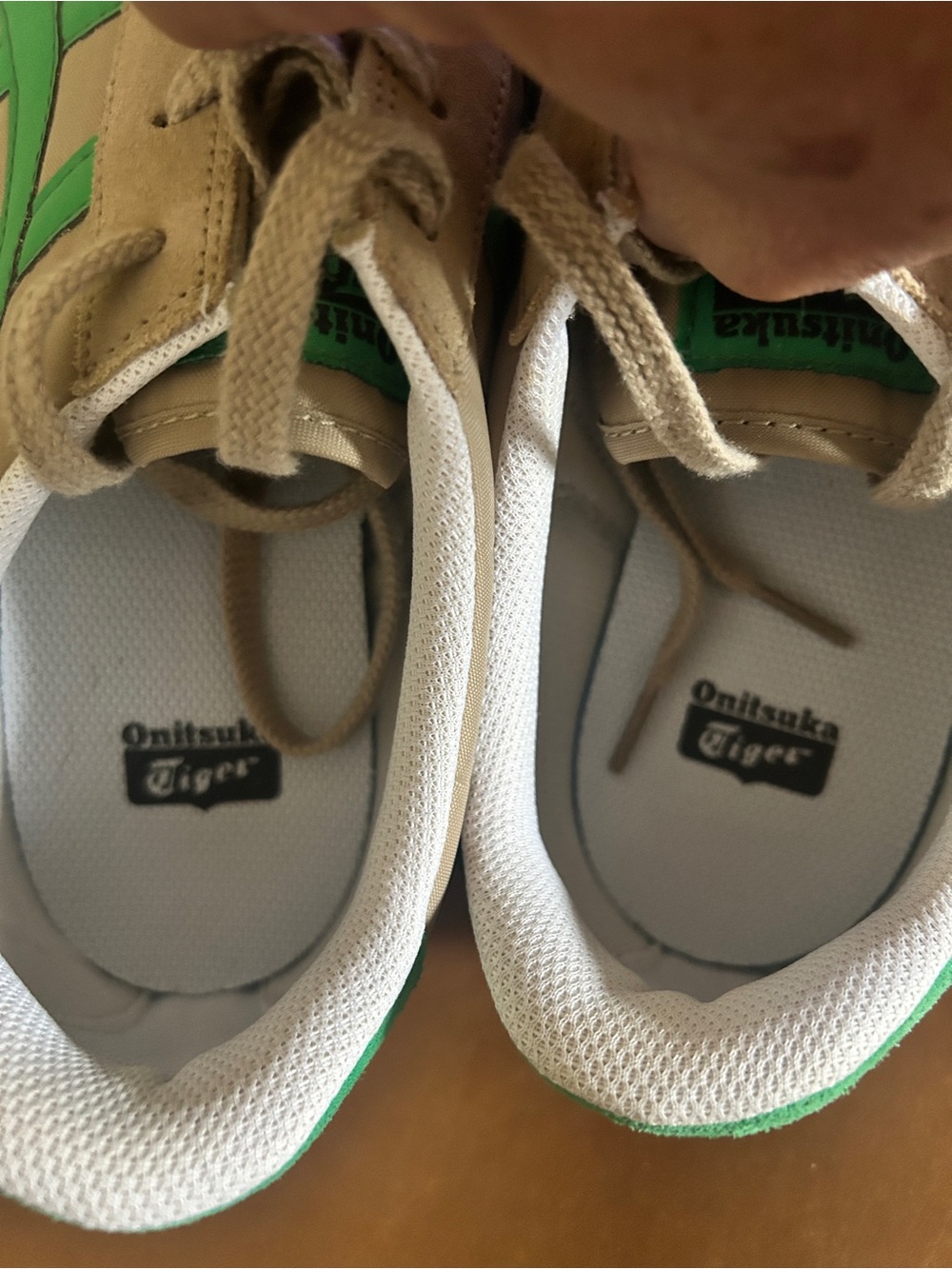 Onitsuka Tiger by Asics Beige Sneakers with Green Stripes - Men Size 11 - Picture 7 of 8